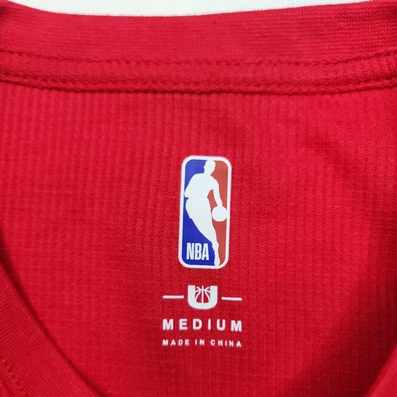 Philadelphia 76ers Red Thermal Shirt UNK NBA Long Sleeve Waffle Knit Men Medium. - Picture 6 of 6